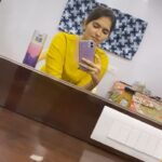 Ayraa Instagram - Some bts from the sets of #thalainagaram2 !! Loved performing as "Parveen " got to learn so much!! P.s : the last slide was after a challenging yet satisfying scene ❤️