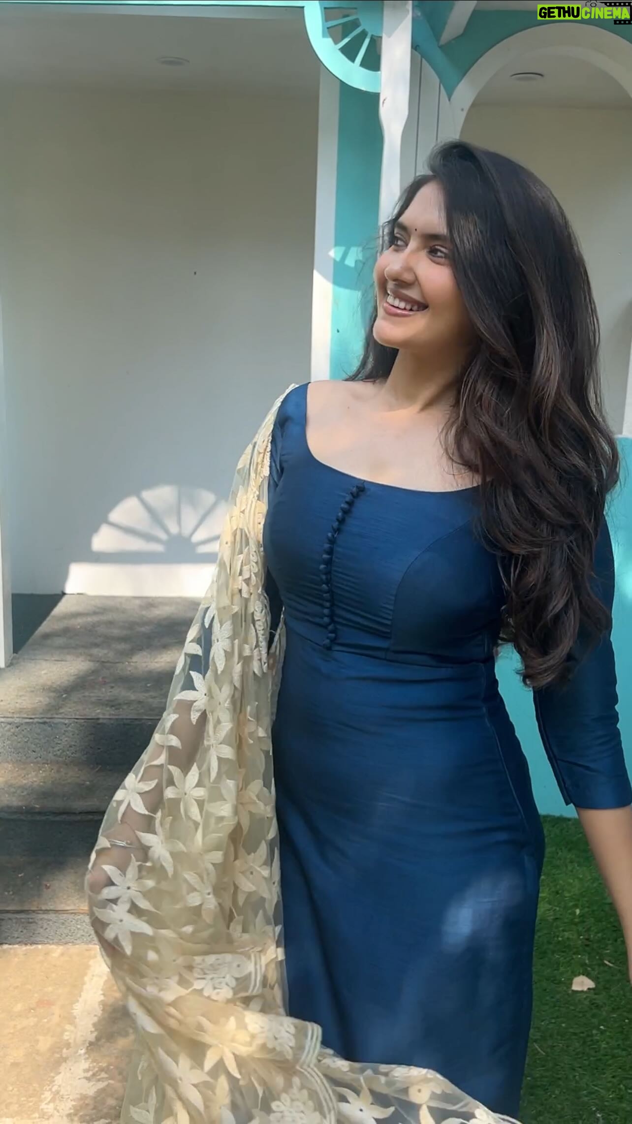 Ayraa - 19.6K Likes - πΈπ»π€ feels?
Makeup and hair : @niha_makeoverartistry
Styling and video courtesy : @divyalakshanad
#varnamayiram #meghnavaranamaiyram #adiyekolluthey
#ayraa