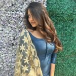 Ayraa Instagram - just meghna vibes, iykyk🎸🌻🤌 Makeup and hair : @niha_makeoverartistry Styling and photo courtesy : @divyalakshanad #varnamayiram #meghnavaranamaiyram #adiyekolluthey #ayraa