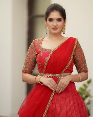 Ayraa Instagram - 🌟✨
Costumes - @mabia_mb
Photographer - @camerasenthil
Makeup - @pavihairandmakeup
Hair - @artistrybyhari
Shoot Organized by @rrajeshananda