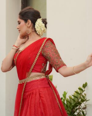 Ayraa Instagram - 🌟✨
Costumes - @mabia_mb
Photographer - @camerasenthil
Makeup - @pavihairandmakeup
Hair - @artistrybyhari
Shoot Organized by @rrajeshananda