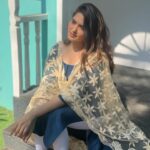 Ayraa Instagram - just meghna vibes, iykyk🎸🌻🤌 Makeup and hair : @niha_makeoverartistry Styling and photo courtesy : @divyalakshanad #varnamayiram #meghnavaranamaiyram #adiyekolluthey #ayraa