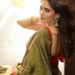 Ayraa Instagram - Happy Ganesh Chaturthi to all of you ❤️ 🙏 Wishing you all abundance of light, love, peace, prosperity and positivity ✨ Costumes - @ivalinmabia Photographer - @camerasenthil Makeup - @pavihairandmakeup Hair - @artistrybyhari Shoot Organized by @rrajeshananda #Ayraa