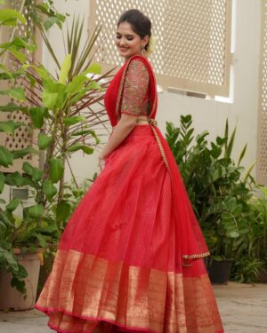 Ayraa Instagram - Happy Diwali to all you lovely people ❤️✨ God bless you with all the light,love,prosperity and peace ✨
Costumes - @mabia_mb
Photographer - @camerasenthil
Makeup - @pavihairandmakeup
Hair - @artistrybyhari
Shoot Organized by @rrajeshananda