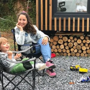 Ayşegül Akdemir Instagram - Ennn sevdiğim kapalı hava🥰 #ilovemytinyhouse ❤️