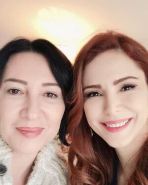 Ayşegül Günay Instagram - Mineeeeeeeeee🍀💋💋@minetugay
