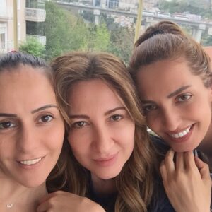 Ayşegül Günay Instagram - Şebnem'im Arzu'm,dostluk bitmez😘