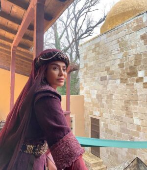 Ayşen Gürler Instagram - #barbaroshayreddinsultanınfermanı bu akşam 20:00 de TRT 1 de …🙋🏽‍♀️ 
@barbaroslardizi  #şahsuvarsultan