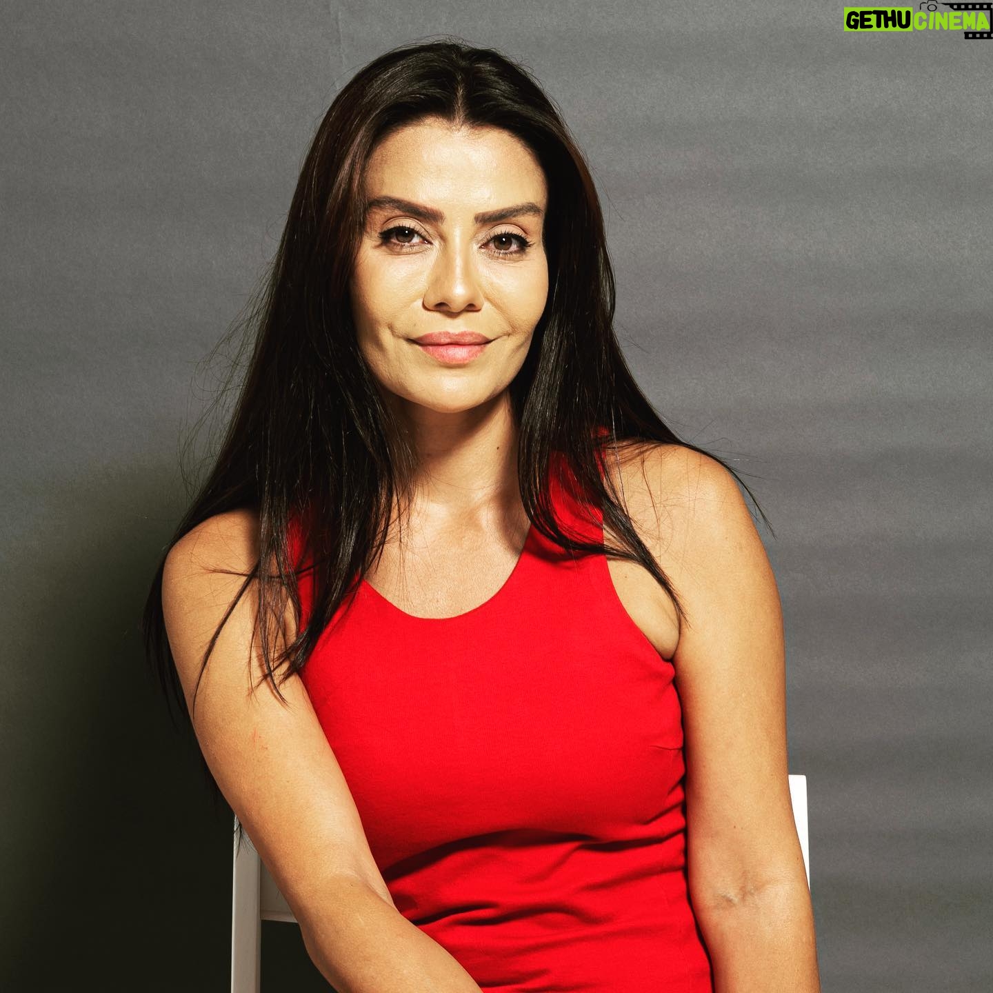 Ayşen Gürler - 4.7K Likes - 📸 @leventozdemirr