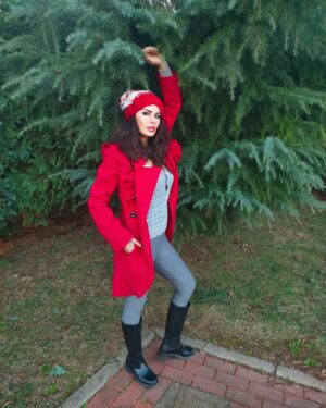 Aysu Baçeoğlu Instagram - Mutlu, keyifli ve huzurlu bir hafta geçirmeniz dileğiyle iyi haftalar.🥰

#pazartesi 
#pazartesisendromu 
#iyihaftalar