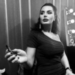 Aysu Baçeoğlu Instagram – Her gün biraz siyah biraz beyaz 💎