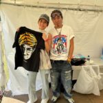 Ayumi Hirodo Instagram – ごぶごふフェス1日目🍗
この日はひたすらフェスを堪能しました🙋‍♀️
楽しくて疲れるのを忘れるとはこのこと！
本物じゃないから肩組める🤭
（本来は突っ込まれるパネルであって肩を組むものではないです）
本人がこの写真見てませんように🤭

AIシールもテンション上がるものです
みんな笑顔☺️
暑かったけれど、これから夏に向けて炎天下取材の予行演習ができました⚾️

2日目の投稿へ続く。

#フェスの余韻
#人生初フェス