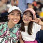 Ayumi Hirodo Instagram – #ヒロドのとらほー日記
ようこそタイガース観戦ツアーへ、ももちゃん🍑✨
野球観戦行きましょうって声かけてくれてありがとう😍
ホーム甲子園とまではいかなくても、応援のボリュームはビジターと思えないほどでした！特にチャンステーマの時のももちゃんのリアクション🤣「こんなに声量大きいんですか？！」
スポーツの現場に声が戻ってきて、心が満たされた気がします！
生とらほー！叫べてよかった🐯

#ビッグフライ大山さん
#伊藤投手のナイスピッチ
#ノイジーの意地
#岩崎さんの静かな闘志
#ヒロドのこべや　。
