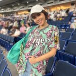 Ayumi Hirodo Instagram – #ヒロドのとらほー日記
ようこそタイガース観戦ツアーへ、ももちゃん🍑✨
野球観戦行きましょうって声かけてくれてありがとう😍
ホーム甲子園とまではいかなくても、応援のボリュームはビジターと思えないほどでした！特にチャンステーマの時のももちゃんのリアクション🤣「こんなに声量大きいんですか？！」
スポーツの現場に声が戻ってきて、心が満たされた気がします！
生とらほー！叫べてよかった🐯

#ビッグフライ大山さん
#伊藤投手のナイスピッチ
#ノイジーの意地
#岩崎さんの静かな闘志
#ヒロドのこべや　。