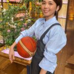 Ayumi Hirodo Instagram – #ヒロドのふく。
衣装情報をストーリーではなく投稿に残してほしいという声を半年前からいただき、半年かけて思い出して半年分をランダムに投稿します.半年の月日というもの、最初の写真と最後の写真見ると日焼け具合が全然違いますね〜半年かけてゆっくり光合成したのですね〜☀️これからもマイペースにあげてゆきます🦖
詳細は @stylist.m_
#スアちゃん12セーブ目 🐯