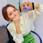 Ayumi Hirodo Instagram - #ヒロドのふく。　格付けチェックver. 浜田さんとヒロドのミニ格付けはTVerで配信中🥟 チェック⑤ファッションは全員で参加ということで、 メインスタジオでこんな感じで我々は待機してまーす👀 #浜田餃子 ほんっとに美味しかったなぁ〜