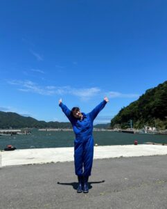 Ayumi Ishida Instagram - 仙台放送「あらあらかしこ」石田亜佑美が行くっ！～石巻のホヤ編～ ホヤを学ぶ今回は、 石巻でホヤのPRソングも歌われてる、 というか本当に色々やられてる！、 ほやドル 萌江さんと一緒にロケしました🧡 ホヤを学ぶの、かなりおもしろかったです... 宮城で有名だけど知らないこと多かった... 6月15日(土)放送 お楽しみに🧡 #ホヤ #石巻 #宮城 #地元自慢 #仙台放送 #あらあらかしこ #モーニング娘24 #morningmusume24 #石田亜佑美