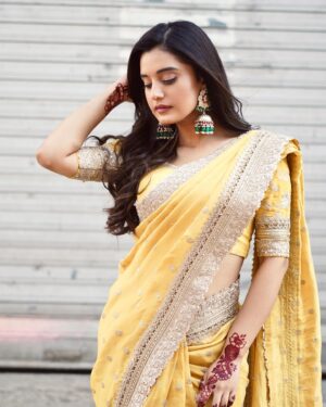 Ayushi Khurana Instagram - Protect your peace 💛