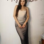 Ayushi Khurana Instagram – Officially old enough to know better, still young enough to do it anyway! 
#25andthriving 🎊