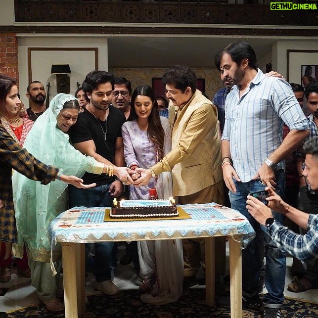 Ayushi Khurana Instagram - 300 episodes and counting ♥️ I feel blessed to be a part of this show. Thank you so much for all the love ! Keep watching Ajooni 🫶🏻