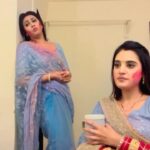 Ayushi Khurana Instagram - Woh kehti hai yeh mera Roz ka naatak hai…. @aayushe_khurana #saasbahu #aurbaatein #aangan #sonysab #rivals #onscreen #buddies #offscreen #partners