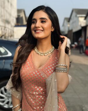 Ayushi Khurana Instagram - Chasing the quiet moments in a noisy world.