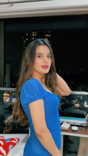 Ayushi Khurana Instagram - 💙