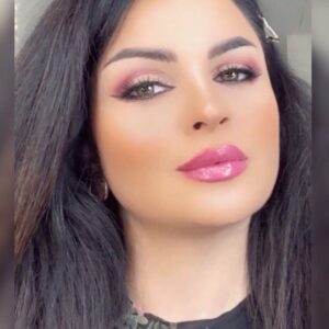 Azadeh Porbaha Instagram - Arab Make up & hair style 
Music: @saadlamjarred1 💫😍

💫با این وضعی که اینستا راه انداخته 
ببینم چه میکنیداااااا همراهان همیشگی 🦋😍
لایک و سیو و اشتراک و ……. هر چی در توانتونه 😉🙏💄🌹
💄💄💄💄💄💄
@azade_makeupartist83 
💄💄💄💄💄💄
#azade_makeupartist83#makeup#maccosmetics#arabmusic#arabmakeup#beautybloggers#accessories#hairstyles#arabfashion#trend2021#kryolan#hudabeauty#saadlamjarred#saadlamjarred1#saadlamjarredfans#trend2022 
💄💄💄💄💄💄
#میکاپ_صورت#میکاپ_عروس#عربی#کلیپ#ویدئو_آموزشی#شنیون_مو#بیوتی_بلاگر#بلاگر_ایرانی#سعدالمجرد#سعدالمجرد_معلم