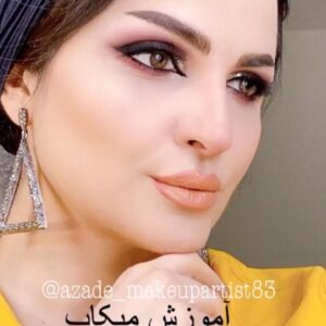 Azadeh Porbaha Instagram - آموزش میکاپ اسموکی 💁🏻‍♀️
لطفا ورق بزنید 

✨امیدوارم دوست داشته باشین و با لایک و کامنت و ذخیره بترکونین 🔥

🦋 دوستان اسم و شماره برند هایی که استفاده کردم رو براتون نوشتم 🤩

❤️❤️❤️❤️
@azade_makeupartist83 
@takbeautysalon
________________
Eyes: @makeupforever #eyeshadow 
@kryolan_iran #eyeliner
@maybelline #mascara 

Face: @tartecosmetics #concealer @kryolanofficial #foundation w4 

Lips: #moda #lipliner #lipstick #makeupforever 
________________

#makeuptutorials#wakeupandsmile#slave2beauty#makeupforbarbies#smokyeyes#colorfulmakeup#makeupaddict#azade_makeupartist83 

#میکاپ#میکاپ_آرتیست#میکاپ_خاص#بیوتی#رژلب#کرونا#بهار#نوروز۱۴۰۰#میکاپ_چشم #اینستاگرام#رژ#گریم_عروس#آموزش_آرایش