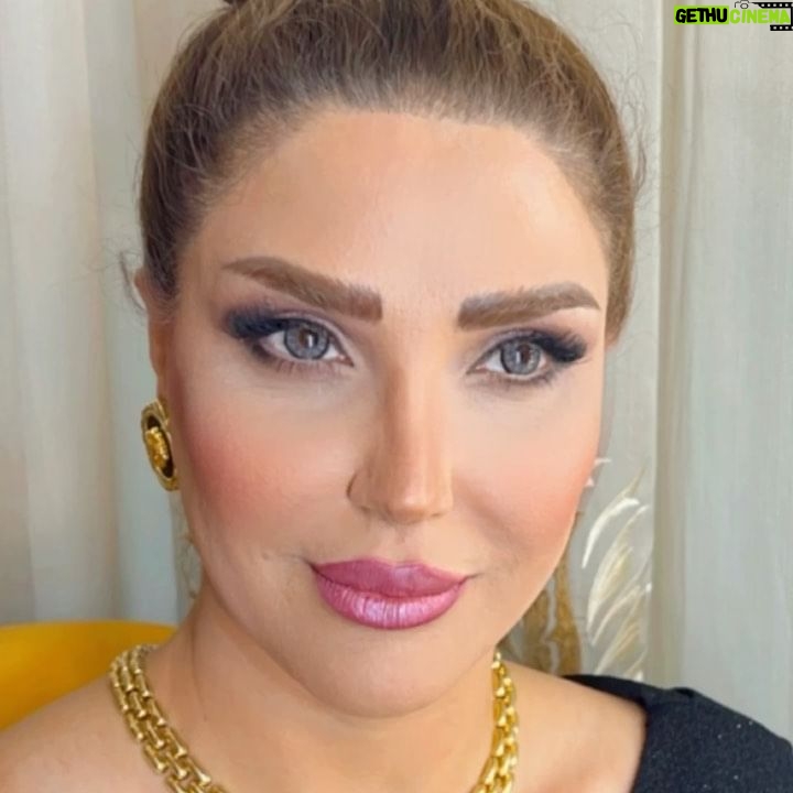 Azadeh Porbaha - 1K Likes - میکاپ شب 💄💄
Makeup for night party 💃🏻
بزنید رو صفحه 😉
@azade_makeupartist83
@azade_makeupartist83
💄💄💄💄💄💄💄
#azademakeupartist#nightparty#makeup#shining#makeupartist#model#beauty#hudabeauty
💄💄💄💄💄💄💄
#میکاپ#رژلب#براق#آزاده_پربها🎬#بلاگر#بیوتی#بیوتی_بلاگر#گریم_صورت#گریم_عروس#آموزش_میکاپ#مدل#آرون_افشار