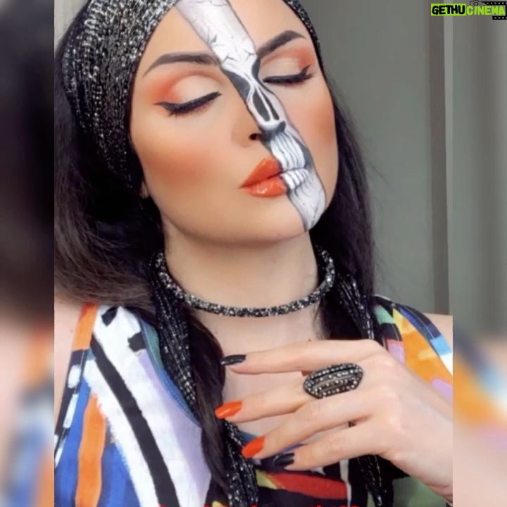 Azadeh Porbaha - 1.1K Likes - سلام سلام
مرسی که اول لایک میکنین بعد نگاه میکنین 😉🙃😌
باز هم اکتبر و باز هم هالوین 💀و گریم 🎭و هنر نمایی ها 🏴☠️🖌
باز هم گریم هالوینی بزارم؟ 🎃
_______________
@azade_makeupartist83
@azade_makeupartist83
🎃🎃🎃🎃🎃🎃🎃🎃
#azade_makeupartist83#azadeporbaha#halloween#halloweenmakeup#halloweencostume#makeup#makeuptutorial#makeuptutorial#makeupartist#halloweensongs#makeupchallenge#october#tbt#accessories
_______
#هالووین#میکاپ#میکاپ_حرفه_ای#میکاپ_خاص#گریم_صورت#گریم#گریم_هالووین#گریمور_حرفه_ای#کلیپ_فان#چالش_جدید#چالش_تیک_تاک#آزاده_پربها🎬#طراحی_چهره