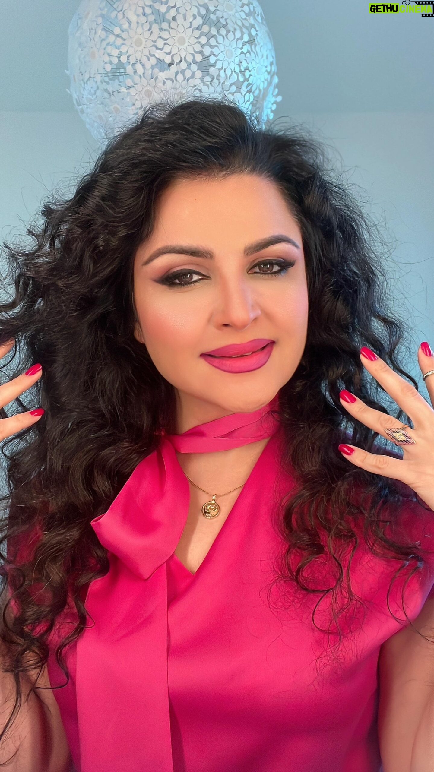 Azadeh Porbaha - 1.1K Likes - #رنگ #ترند سال رو میدونی ؟
یکیش تناژ #صورتی 🩷🌸
@azade_makeupartist83
#azadehmakeupartist #makeuptrends #pinkmakeup #مکیاج #مکیاجی #مکیاج_خلیجي #عیون#freelance