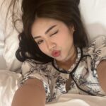 Azi Acosta Instagram – Hello, how’s your day?
