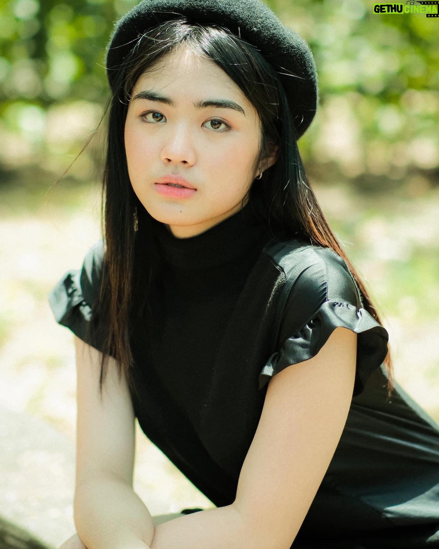 Azi Acosta Instagram - Thank you @shotsbydags 🥰