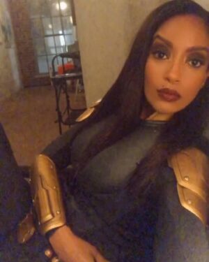Azie Tesfai Instagram - Final TWO episodes of @supergirlcw ! Behind the scenes of this weeks- TONIGHT  @supergirl (our bachelorette party! Kelly got a ponytail💁🏾‍♀️) and tomorrows @millionlittlethingsabc . Both shows are airing some of my favorite episodes ever to shoot. Watch Supergirl tonight 9/8c on the CW and A Million Little Things Wednesday (tomorrow) 10/9c on ABC 💛💛💛