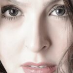 Azita Torkashvand Instagram – درود برشما .  زبان قدرتمند است كلماتى كه به كار مى بريم مى تواند زندگى ما را عالى كند و بهانه اى كه مى آوريم مى تواند از نعمت بزرگى ما را محروم كند
كلمات مى تواند اعتماد به نفس يك انسان را نابود كند عظمت او را از بين ببرد و يا مى تواند عملكرد او را عالى كند و جامعه ای را نجات دهد

يكى از بهترين كلمات اين است كه فقط شروع كن و بهانه نياور احساس ناتوانى نكن، نترس، ترديد نكن محكم و استوار باش
زندگی کن و بدان خداوند این فرصت را به تو نعمت داده با انگیزه و امید به سمت هدفت اوج بگیر ،سنگ های در مسیر رودخانه ملودی زیبایی آب است ،نترس از سنگ های جلوی پایت.

،روزگارتان سرشار از آرامش.

#آرامش_مهمان_هميشگى_قلب_مهربونتون🐬🎣🐬🎣🐬🎣🐬🎣🐬🎣🐬🎣 
#انرژی_مثبت 
#امید 
#انگیزشی_موفقیت 
#آگاهی_معنوی 
#آگاهی 
#آزیتا_ترکاشوند
