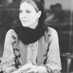 Azita Torkashvand Instagram - پیر زنی با یک خروس به سمت بازار می دوید گفتن کجا میروی با عجله ؟گقت:یوسف زیبا روی به بازار آوردند برای خرید میروم ،جماعت خندیدن گفتن با یک خروس؟یوسف هم وزن جواهر است . پیرزن گفت :میدانم ،اما میخواهم اسمم در لیست خواستن یوسف باشد . این خواست رو یک وقت دیدی حساب میکنن اخلاص و نیت هم که ضمیمه بشه قبول میشه معیار سنجش خدا فرق داره من گدا هوس سر قامتی دارم که دست در کمرش جز به سیم و زر نرود. با خدا باش و پادشاهی کن بی خدا باش و هر آنچه خواهی کن. (هر آنچه می خواهی از او بخواه که نه منت دارد و نه ذلت .) #خدایا_دوستت_دارم_عاشقانه_آگاهانه #آرامش_مهمان_هميشگى_قلب_مهربونتون🐬🎣🐬🎣🐬🎣🐬🎣🐬🎣🐬🎣 #آزیتا_ترکاشوند #نیایش