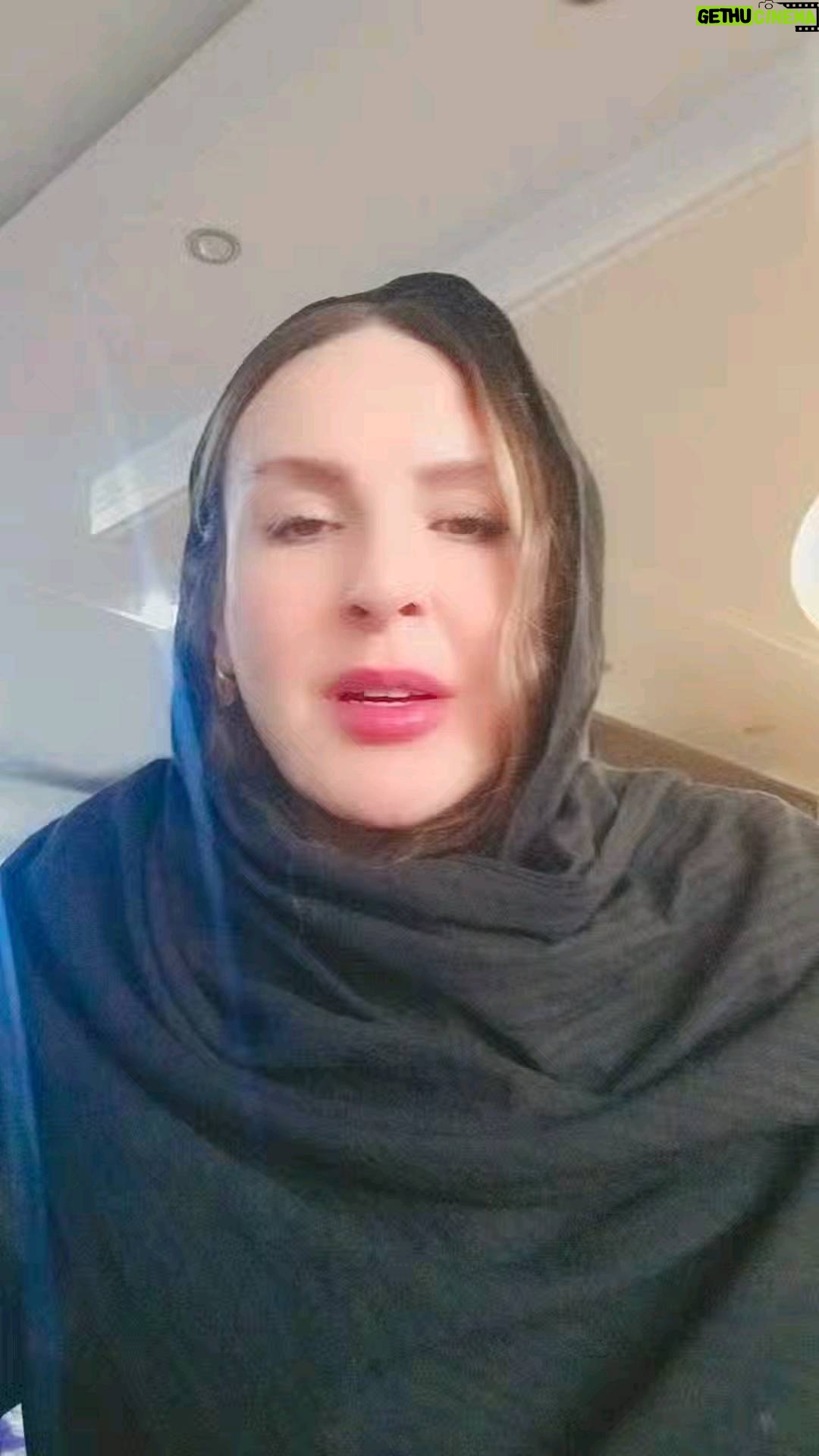 Azita Torkashvand - 16.3K Likes - در اگر بر تو ببندد مرو صبر کن آنجا
#شعر_خوانی
#شعر_خوب_بخوانیم
#شعر
#نیایش_با_خدا
#نیایش_شبانه_با_حضـــــرت_عشق
#خدایا
#خدایا_شکرت_که_هستی_و_برایمان_خدایی_میکنی
#آرامش_مهمان_هميشگى_قلب_مهربونتون🐬🎣🐬🎣🐬🎣🐬🎣🐬🎣🐬🎣
#آزیتا_ترکاشوند