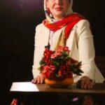 Azita Torkashvand Instagram - #شعر_خوب_بخوانیم هفته ای یک شعر مهمان من هستین با احترام تقدیم شما بزرگورانی که اهل شعر هستین🥰💜💜💜💜 #نظامی_گنجوی #نیایش_با_خدا #آگاهی #شعر #آرامش_مهمان_هميشگى_قلب_مهربونتون🐬🎣🐬🎣🐬🎣🐬🎣🐬🎣🐬🎣 #خدایا_شکرت_که_هستی_و_برایمان_خدایی_میکنی #آزیتا_ترکاشوند