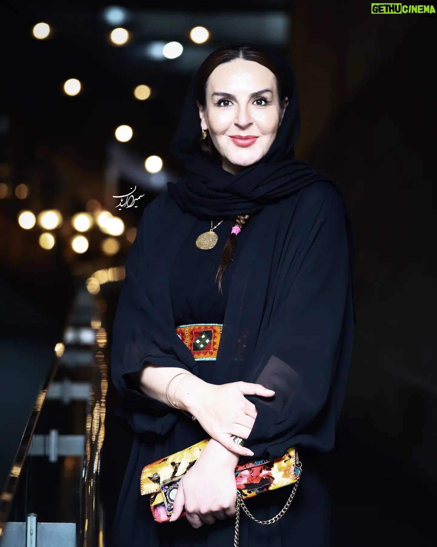 Azita Torkashvand - 4.9K Likes - اکران خصوصی شماره ۱۰
کاری از :حمید زرگر نژاد
تهیه کننده:ابراهیم اصغری
فیلم شماره ۱۰ لذت بردم از تماشای کار
پیشنهاد میکنم حتما این فیلم رو ببنید.
سپاس از خانم سمیرا اسدیان برای ثبت این لحظه :
@samira__asadiyan
#سینمای_ایران
#سینما
#هنرمندان_زن
#هنرپیشه
#هنر