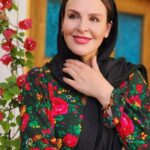 Azita Torkashvand Instagram - بنا به درخواست شما عزیزان که نقد کردین شعر یوسف گم گشته را در فضای شادتر باید اجرا میکردم ،/که البته با جان و دل پذیرفتم و نقد به جا بود👌 تقدیم به شما 🙏🙏 #یوسف_گمگشته_بازآید_به_کنعان_غم_مخور_کلبه_احزان_شود_روزی_گلستان_غم_مخور #حافظ_شیرازی #شعر_خوانی #شعر_خوب_بخوانیم #شعر #آرامش_مهمان_هميشگى_قلب_مهربونتون🐬🎣🐬🎣🐬🎣🐬🎣🐬🎣🐬🎣 #آزیتا_ترکاشوند