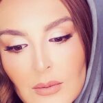 Azita Torkashvand Instagram - همیشه یک نفر پشتِ شلوغی های خیالت هست که مدام دوستت دارد ... که مدام دلتنگِ توست ... و تو، مدام بی‌خبری و امان از آن بی خبری بدان آنکه دوستت دارد و مواظب توست همان یگانه پروردگار توست. #نیایش #آرامش_مهمان_هميشگى_قلب_مهربونتون🐬🎣🐬🎣🐬🎣🐬🎣🐬🎣🐬🎣 #خدایا_دوستت_دارم_عاشقانه_آگاهانه #آگاهی #آگاهی_معنوی #آزیتا_ترکاشوند