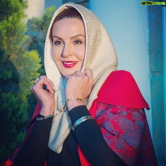 Azita Torkashvand - 5.5K Likes - اگر از خوشبختی و پیشرفت دیگران خوشحال شدی
بهت تبریک میگم تو یک آدم حسابی هستی
که به خاطر قلب مهربان و بزرگی روحت فراوانی و برکت وارد زندگیت میشه👌
عکس مربوط به سریال اسپینجر
#آگاهی
#خرد
#آرامش_مهمان_هميشگى_قلب_مهربونتون🐬🎣🐬🎣🐬🎣🐬🎣🐬🎣🐬🎣
#عشق_ورزی
#محبت
#دوستی
#مهرورزی
#خدایا_دوستت_دارم_عاشقانه_آگاهانه
#آزیتا_ترکاشوند