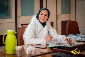 Azita Torkashvand Instagram - سریال بیست کووید 
پخش بعد از سریال رحیل از شبکه سه.

کارگردان:هادی هاجتمند
تهیه کننده:ابولفضل هاجتمند

#سریال
#تلویزیون
#علیرام_نورایی 
#آزیتا_ترکاشوند 
#بازیگرایرانی