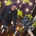 Azita Torkashvand Instagram - مراقبت از افکار خود، احساسات ،هیجانات و انتخاب درست بنا بر شرایط زندگی یعنی خرد یعنی مدیریت بحران فردی. عکس مربوط به سریال...که به زودی اعلام خواهم کرد #نقش_منفی #خرد #آگاهی #آرامش_الهی #هنرزندگی #آزیتا_ترکاشوند