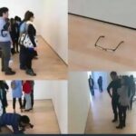 Azita Torkashvand Instagram - یک بنده خدایی عینکش رو توی آرت گالری جا گذاشته مردم فکر کردند یک اثر هنری مدرن هست و کلی در مورد این ایده ی خلاقانه حرف زدند.🙄 یکی گفت: خالق اثر خواسته بگه زاویه ی دید آدمها متفاوته و من میخوام جهان رو از پایین از نگاه یک مورچه ببینم و...🤔 دیگری گفت : خالق اثر خواسته بگه در سکوت و تنهایی فریاد دارم حتی چشمانم را در زیر پای رهگذران میگذارم شاید فریاد سکوتم را بفهمن🙃 دیگری گفت: اشاره داشته به یک نوع اعتراض مدنی یا اجتماعی یا پیامی برای جهان تنها و ....خلاصه هر کسی تحلیل داشت و خلاصه صاحب عینک با عجله اومد و گفت معذرت میخوام عینکم رو جا گذاشته بودم ...من به شخصه به هیچ چیز کاری ندارم جز،اون عکاسی که با چه ژستی داره عکس عینک بنده خدا رو میگیره.🙂 تو این جور شرایطم ،دیدین که ؟بعضی ها فکر میکنن اگر حرف نزنن👌 پوز من میدانم یا جهان را از زاویه دید من ببین شون به هم میخوره ،خوب بنده خدا بگو در این مورد من چیزی نمیدونم،والا😉 به همین راحتی میشه با حرف و نظر شخصی با یک سری پوزهای و ژست هایی میشود تمام مرزها و ارزش ها رو جابجا کرد ،(یک عینک جا مانده ،میشود خلق اثر) حالا حالا حالا همین عینک نشه آرمان و نشان از یک نماد جهانی صلوات🙈 به امید تفکر🙏 #تفکر #تحلیل #آگاهی #آرامش_درون #آزیتا_ترکاشوند #خدایا_شکرت_که_هستی_و_برایمان_خدایی_میکنی