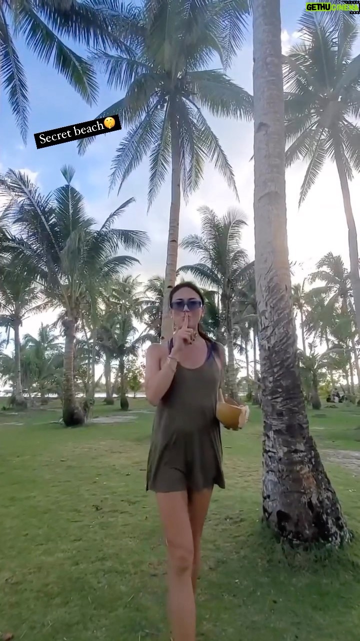BB. Gandanghari Instagram - #SecretBeach: that’s right, I said ‘daw’ bec at that time I was vlogging, i haven’t seen the fireflies yet, but I actually stayed that evening and saw for myself the fireflies at night. How do I describe my experience⁉️ Enchanting, dreamy, magical… 🙏 #BBGandanghari #Travel #Siargao #BeachLife #islandgirl #EpBliss💯🌴