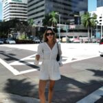 Bárbara Corby Instagram - Around Brickell🤍 O centro financeiro de Miami é super cool, cheio de galerias, rooftops e restaurantes!! A vibe é mesmo muito gira, vale a pena ficar uns dias por aqui. Já cá estiveram? Look @almande.label #almandesummer #miami #girlstrip