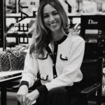 Bárbara Corby Instagram - Sabiam que agora para além de encontrarem os melhores produtos ainda podem aproveitar para dar aquele glow up no Beauty Studio da @perfumesecompanhia.pt? 😍 E porque a Perfumes & Companhia faz anos, aproveitem até -35% em cosmética, maquilhagem, capilares, corpo e solares e ainda perfumes masculinos!!! #perfumesecompanhia #oqueebompassaavoar #emboacompanhia Pub
