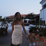 Bárbara Corby Instagram - Primeiros dias de Algarve no @wyndhamgrandalgarve ✨O Hotel é Perfeito para crianças, pequeno (como eu gosto), fica a 3 minutos das melhores praias da Quinta do Lago e ainda tem um dos meus restaurantes favoritos lá dentro @xxl_byolivier !!😍 Ah também é perfeito para quem joga golfe. Obrigada por nos receberem tão bem, vamos voltar! #algarve #quintadolago